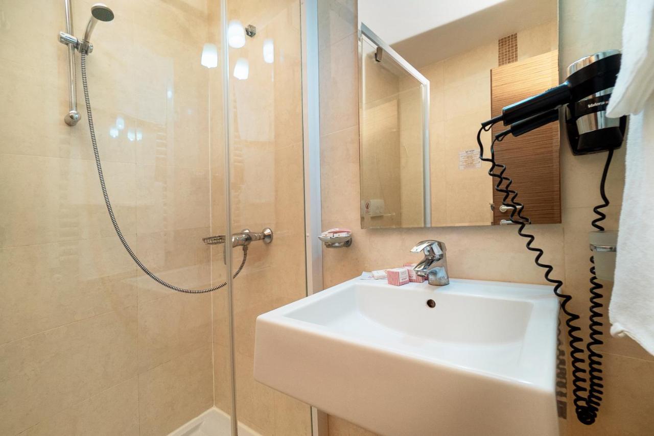 Family Executive Room Pool Access