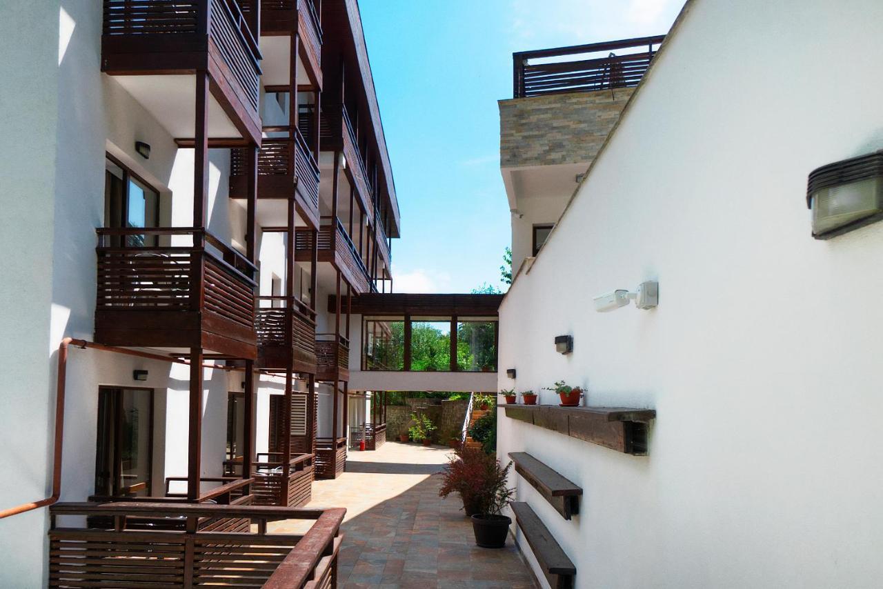 Family Executive Room Pool Access
