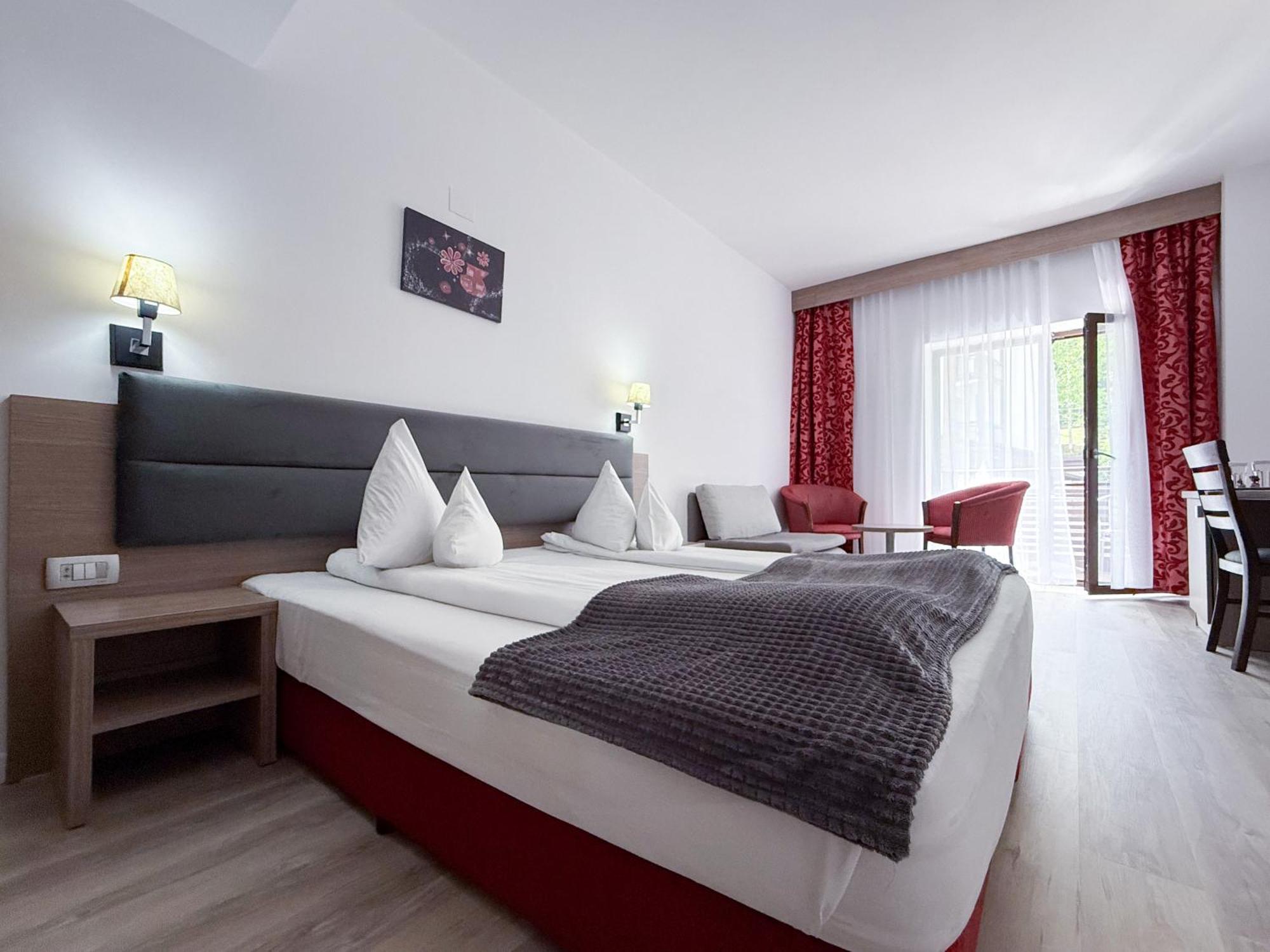 Deluxe Double or Twin Room Pool Access
